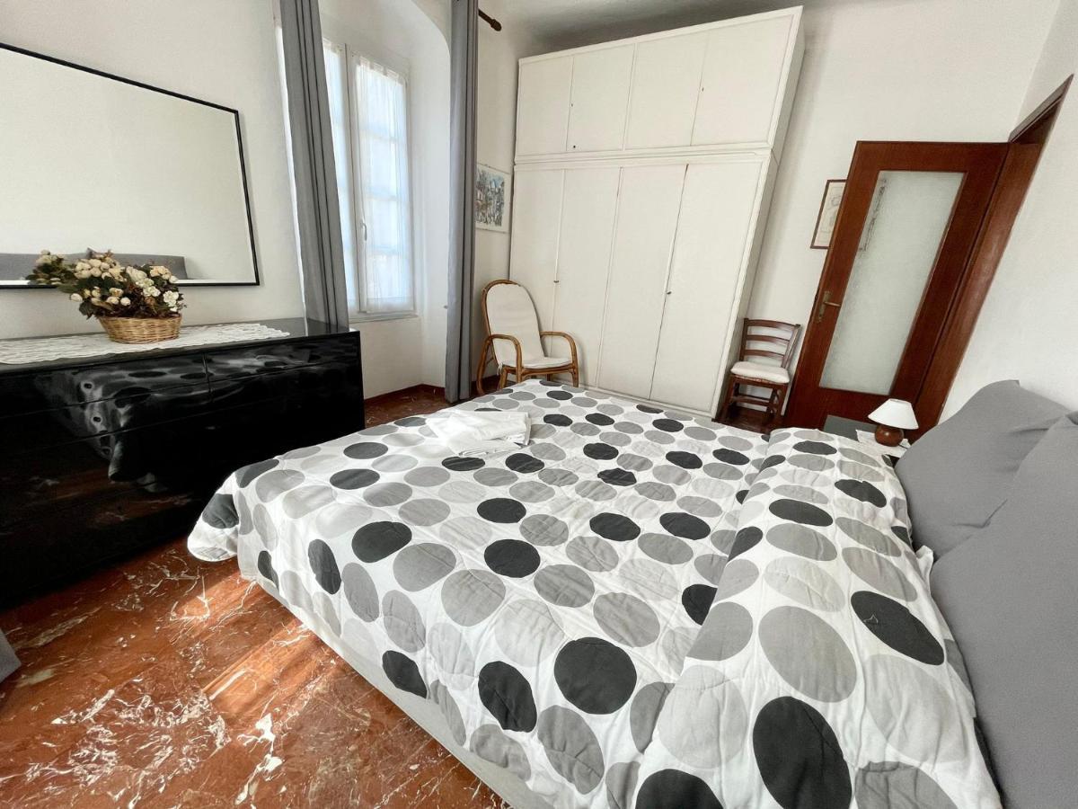 Levanto Rentals *
